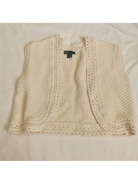 Gap Kids Large  Size 10 Crochet Cream Sweater Vest
